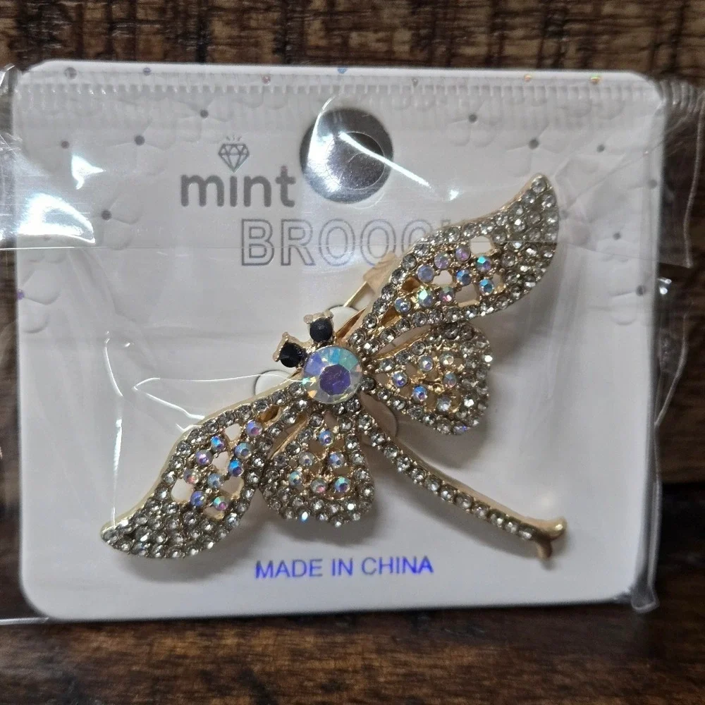 Clear, Mint Colorful Crystal Dragonfly Brooch